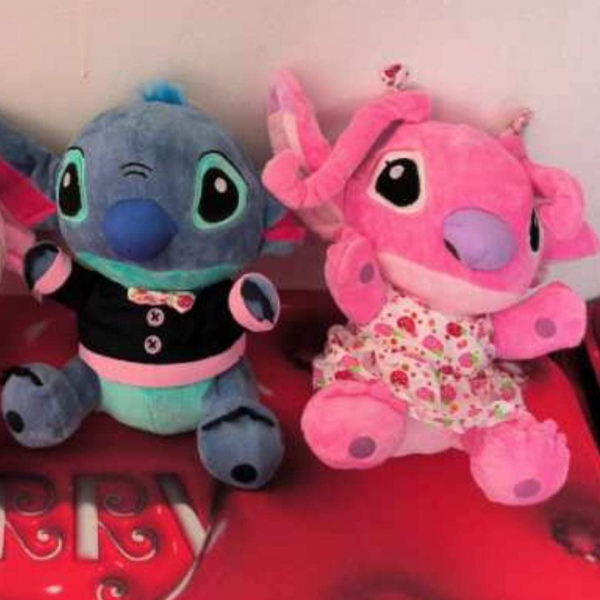 Peluche tipo stich  40 cm